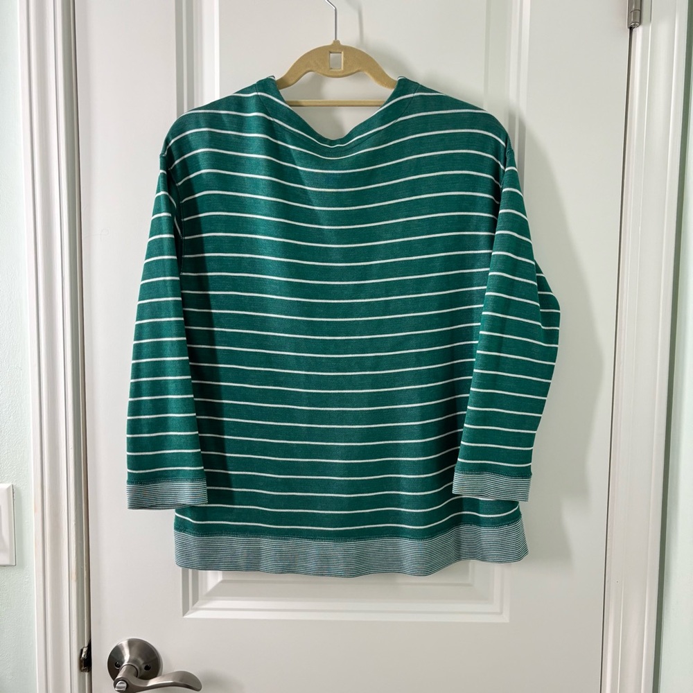 Rarely worn, Lands end reversible green and white striped 3/4 Sleeve Top